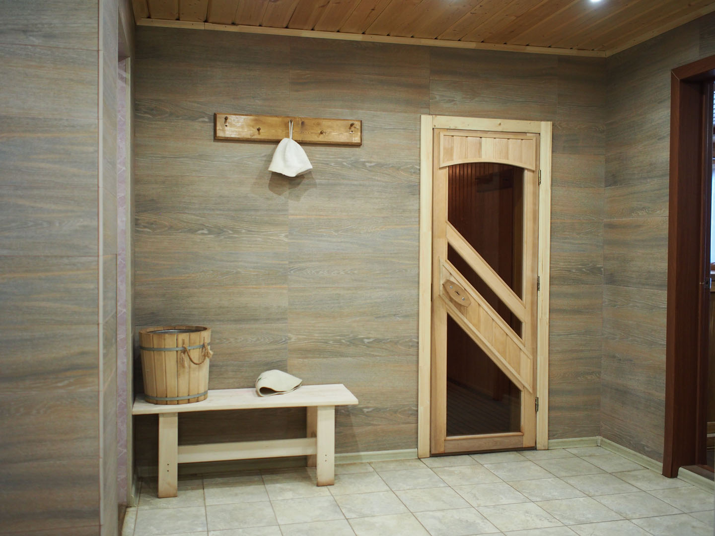 Изысканные двери для бани и сауны: комфорт и стиль в каждой детали