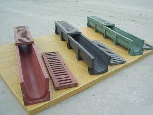 Все типы лотков для отвода воды: почему пластиковые лотки с решетками становятся фаворитом